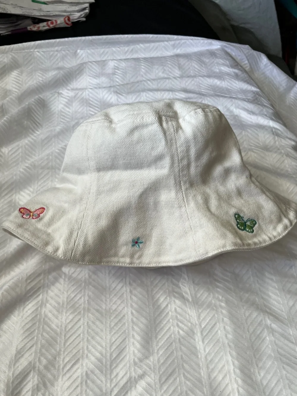 Gymboree Embroidered Butterflies White Bucket Sun Hat S/M 3-4 Years VTG